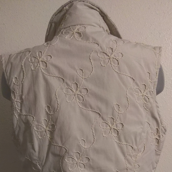 John Partridge Women's Vest - Picture 7 of 8